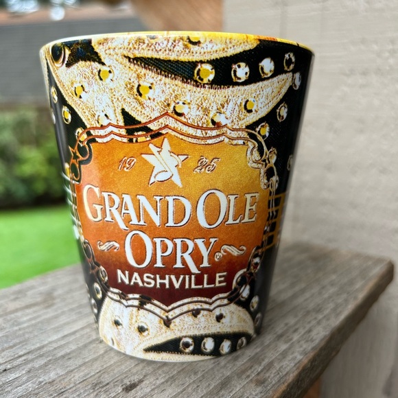 Grand Ole Opry mug Nashville black with notes 12 oz - Picture 2 of 8